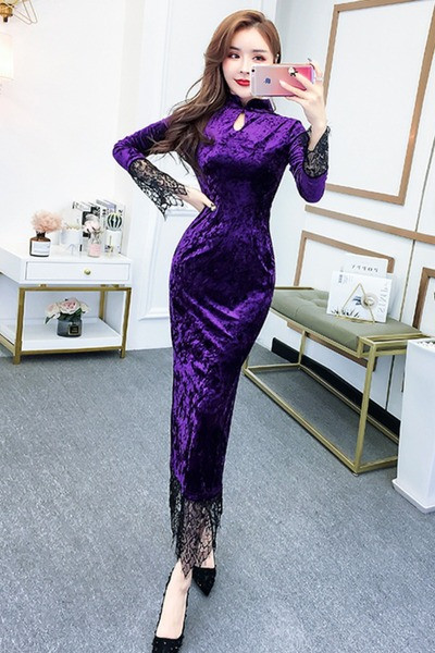 Rochie de dama lunga din catifea cu dantela si maneci lungi