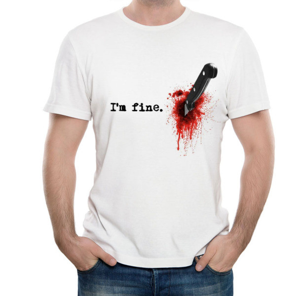 Ležerna muška majica kratkih rukava bijele boje i aplikacijama