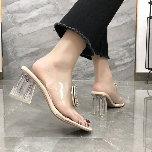 Papuci moderni de dama cu toc gros si catarama metalica