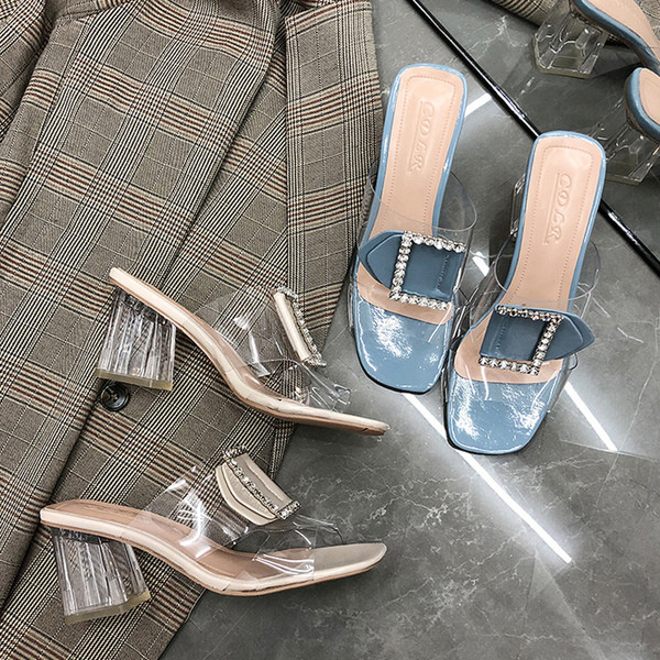 Papuci moderni de dama cu toc gros si catarama metalica