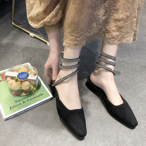 Jauns sieviešu čību modelis no eko zamšādas un siksniņa ar akmeņiem