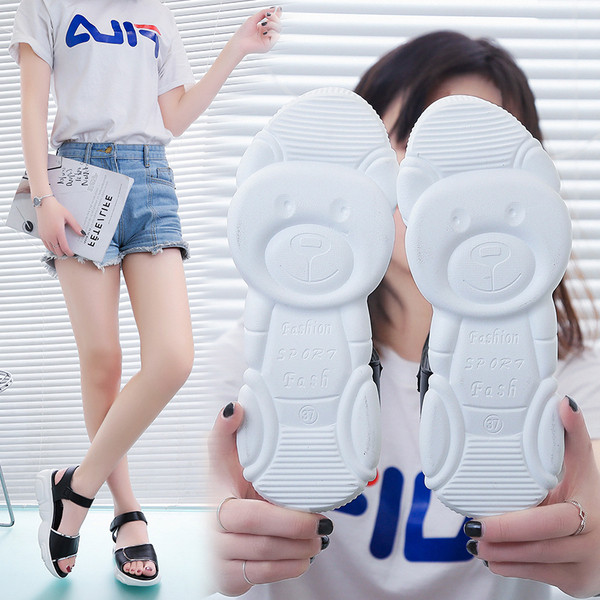 Laisvalaikio moteriškos basutės iš dirbtinės odos ir velcro