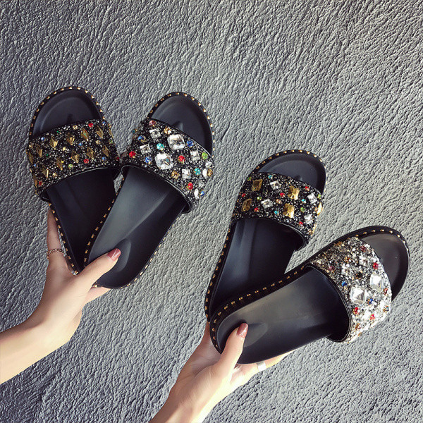 Papuci moderni de dama cu talpa plate si pietre colorate