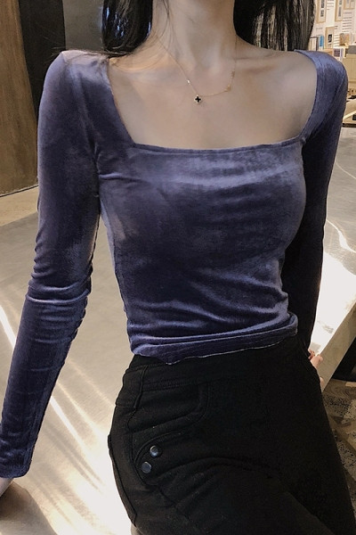 Samta sieviešu blūze ar kvadrātveida kakla izgriezumu