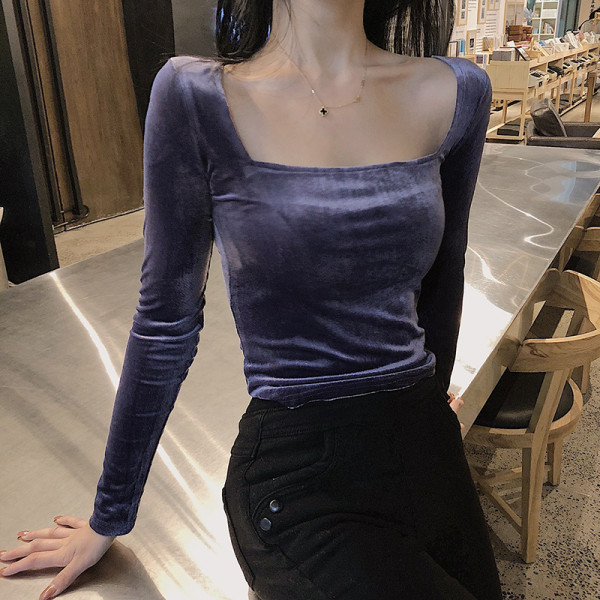 Samta sieviešu blūze ar kvadrātveida kakla izgriezumu