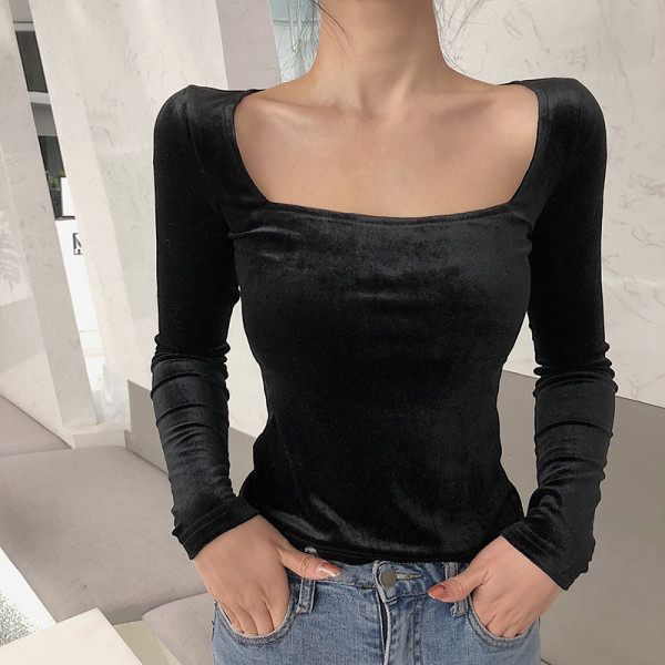 Samta sieviešu blūze ar kvadrātveida kakla izgriezumu