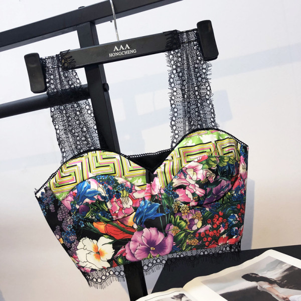 Bustiera scurta moderna de dama cu model floral si bretele din dantela