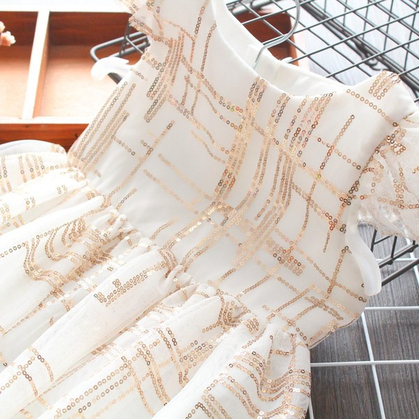 Eleganta bērnu kleita ar ovālu kakla izgriezumu un fliteriem meitenēm