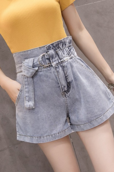 Jauna modeļa vasaras šorti ar jostiņu