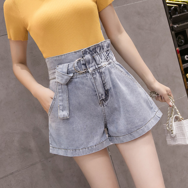 Jauna modeļa vasaras šorti ar jostiņu