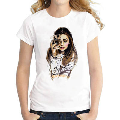 Moderns sieviešu t-krekls ar aplikāciju - trīs modeļi