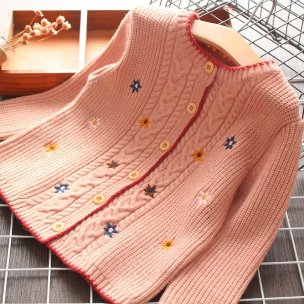 Šiuolaikinė vaikiška liemenė su siuvinėjimu ir ovalia iškirpte mergaitėms