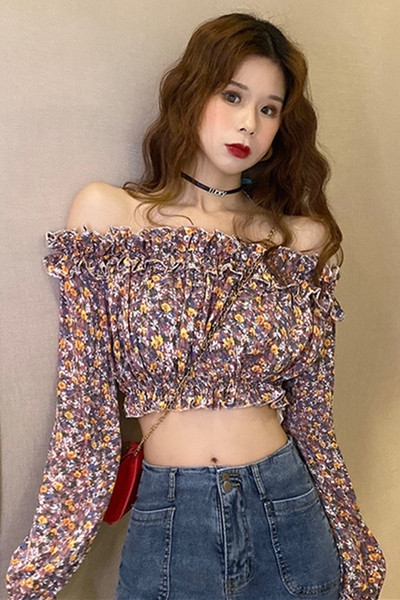 Rövid női blúz ejtett ujjal