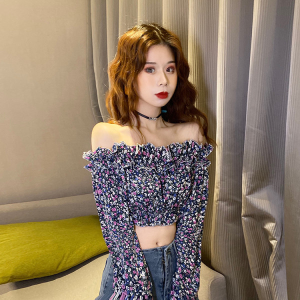 Rövid női blúz ejtett ujjal