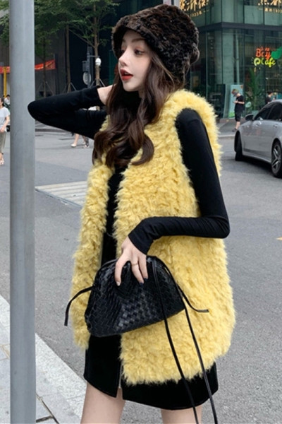 Gara, pūkaina sieviešu veste