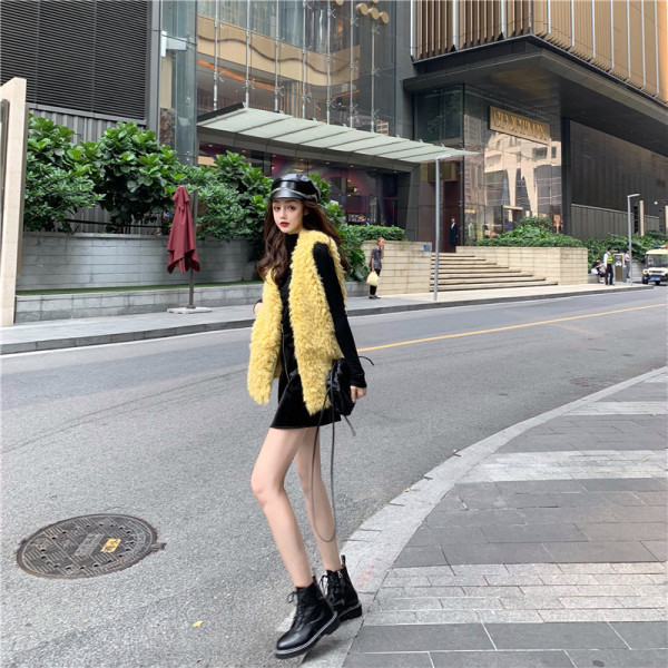 Gara, pūkaina sieviešu veste