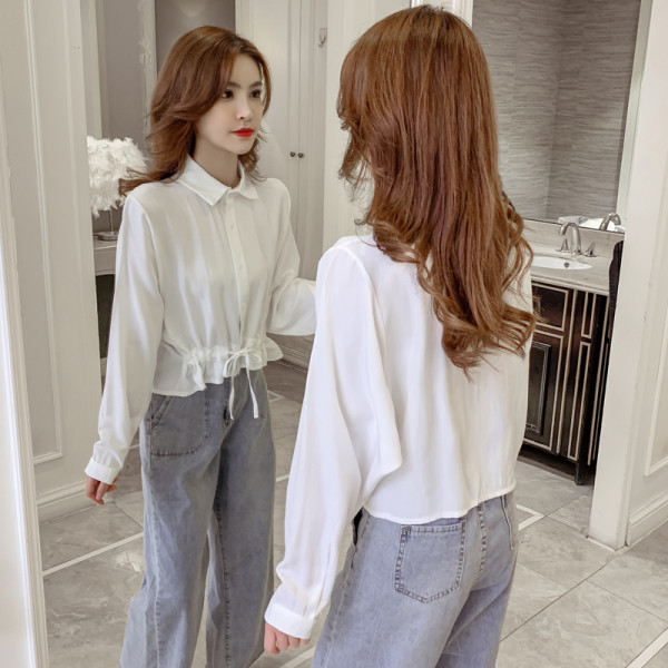 Cămașă modernă de damă cu guler și șireturi clasice