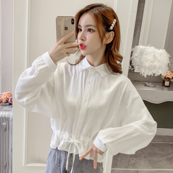 Cămașă modernă de damă cu guler și șireturi clasice