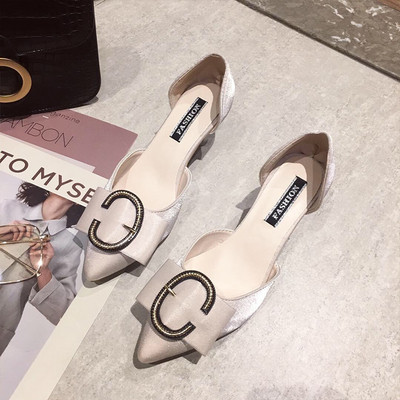 Mūsdienīgi sieviešu apavi no eko zamšādas un metāla sprādzes