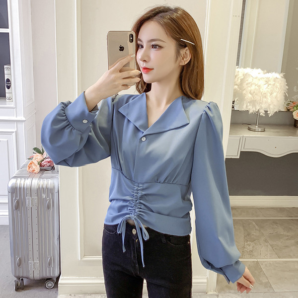 Cămașă elegantă de damă cu cravate și decolteu spitz