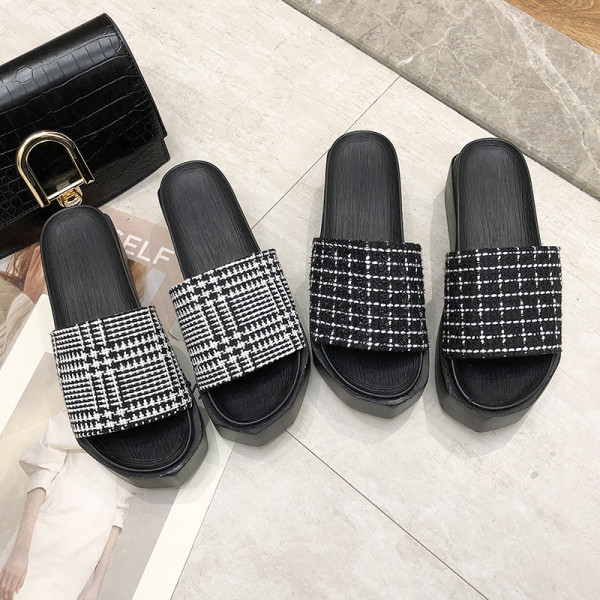 Ikdienas sieviešu čības ar augstām zolēm