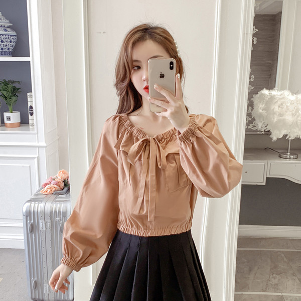 Retro moteriški marškiniai plačiomis rankovėmis ir kaspinu