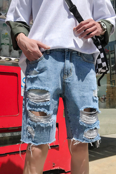 Pantaloni scurți moderni cu motive rupte