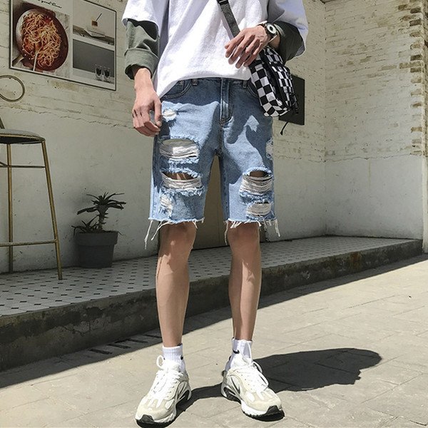 Pantaloni scurți moderni cu motive rupte