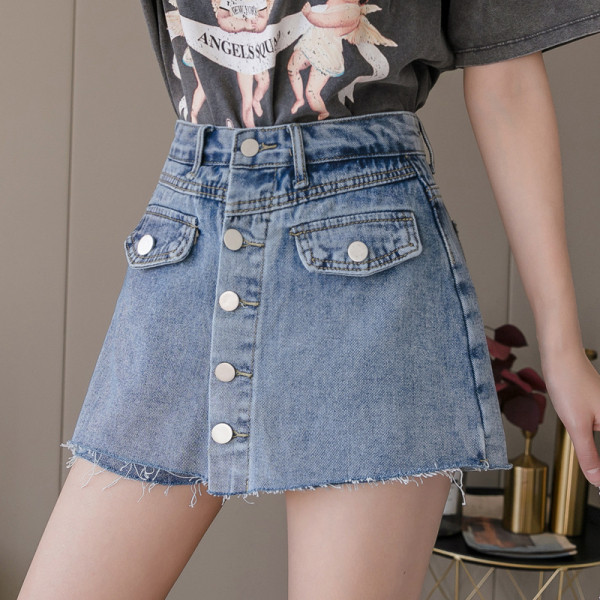 Īsi sieviešu svārki ar augstu vidukli un pogām