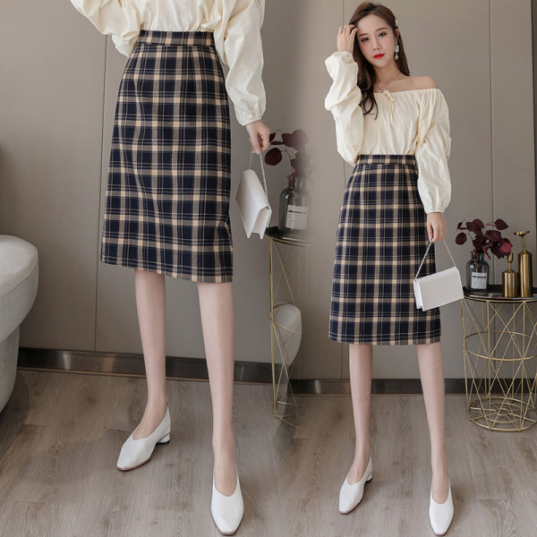 Kockás női szoknya magas derékkal - közepes hosszúságú