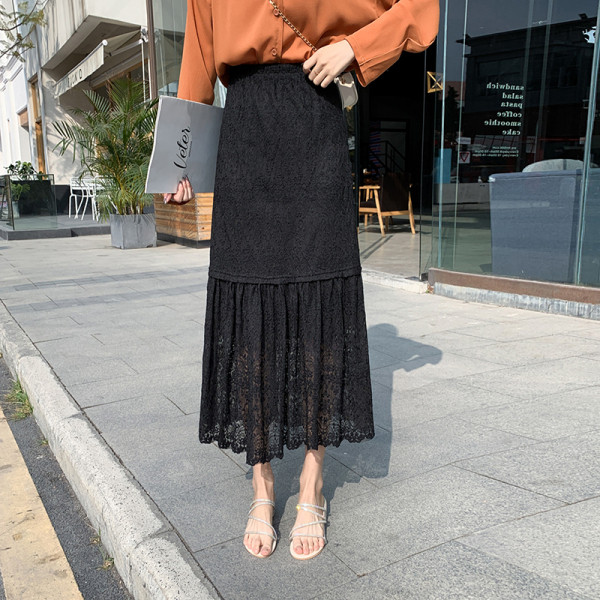 Moderni sieviešu mežģīņu svārki ar augstu vidukli