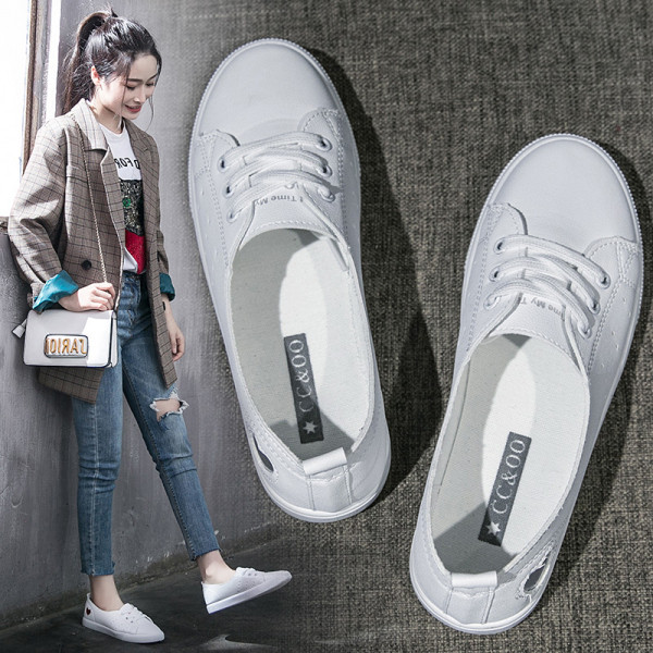 Odiniai moteriški laisvalaikio batai plokščiu padu, baltos spalvos