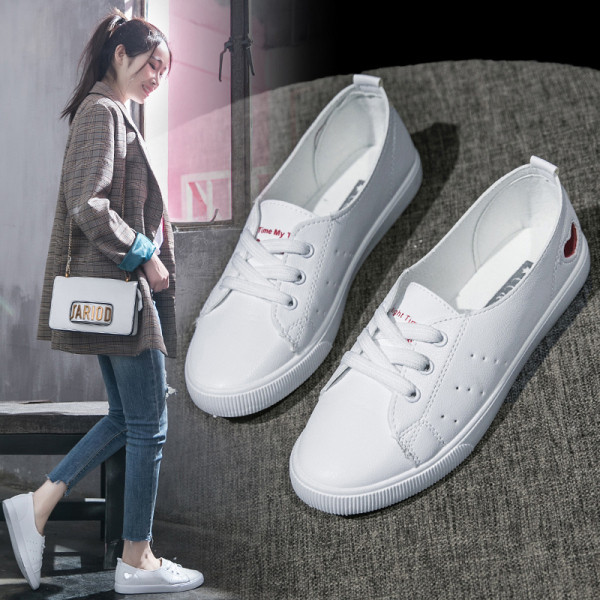 Odiniai moteriški laisvalaikio batai plokščiu padu, baltos spalvos