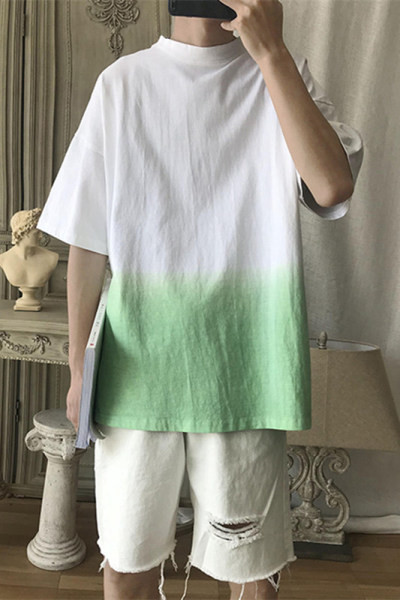 Modern férfi póló ovális nyakkivágással, rövid ujjú irizáló színekben