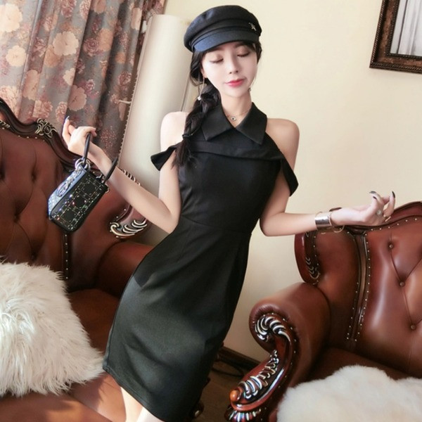 Uue mudeliga naiste kleit klassikalise kraega