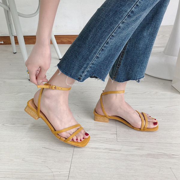 Lameda tallaga vabaaja naiste sandaalid