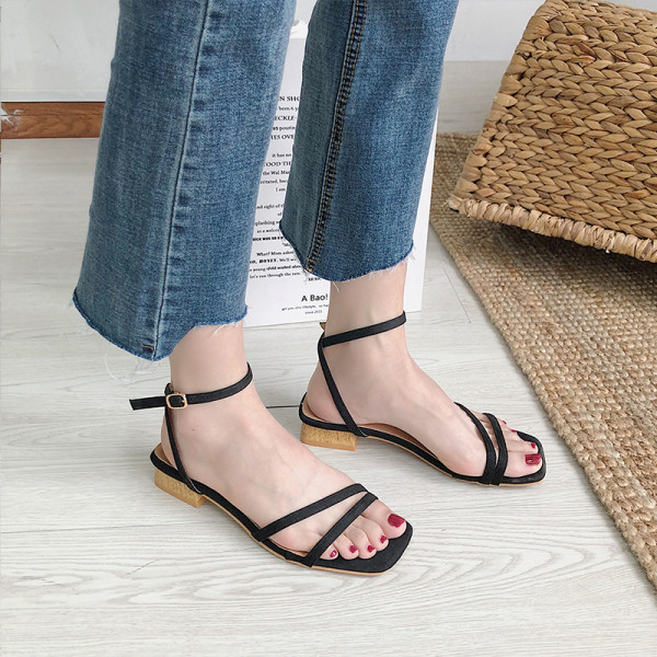 Lameda tallaga vabaaja naiste sandaalid