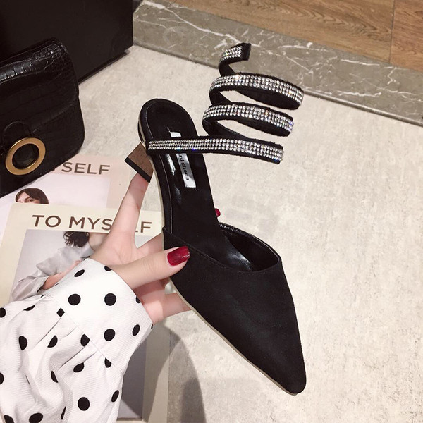 Sieviešu modernas čības ar akmeņiem uz lencītes