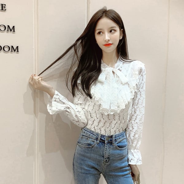 Elegantiški moteriški marškiniai su varlyte ir apykakle su kaspinu