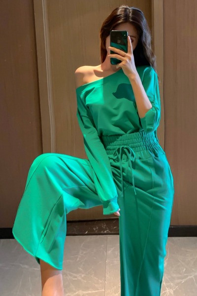 Új modell női szett - széles nadrág és blúz