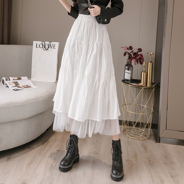 Lezser női szoknya, magas derékkal és tüllel