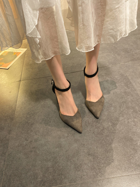 Pantofi eleganti de dama cu toc gros lucios