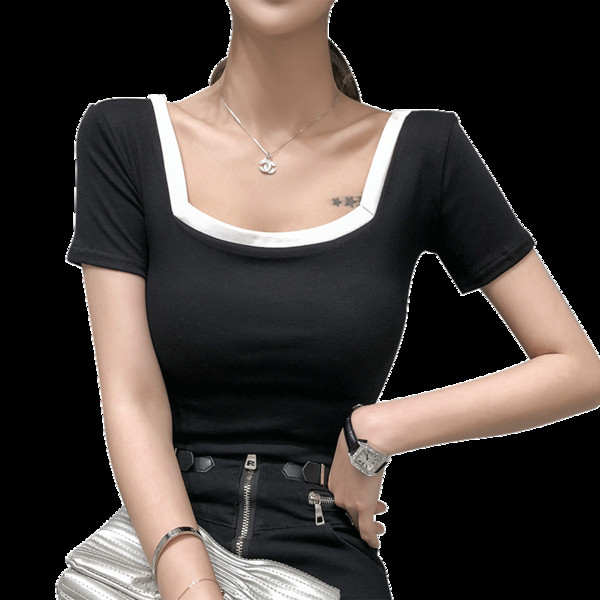 Pripijena ženska bluza s četvrtastim izrezom