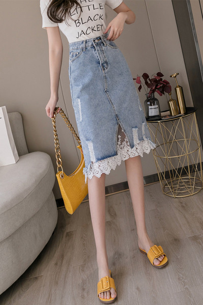 Női farmer szoknya magas derékkal és csipke elemekkel