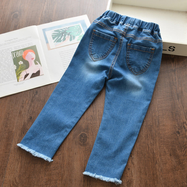 Új modell hosszú gyerekfarmer hímzéssel és szakadt motívumokkal lányoknak