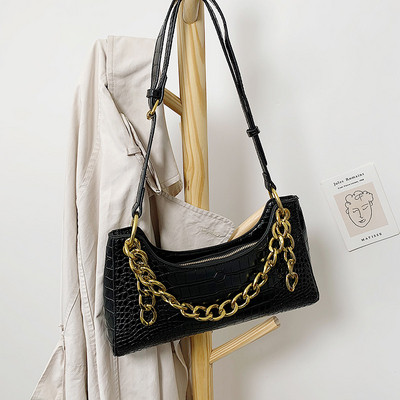 Dabartinė moteriška rankinė iš eko odos su metaline grandinėle