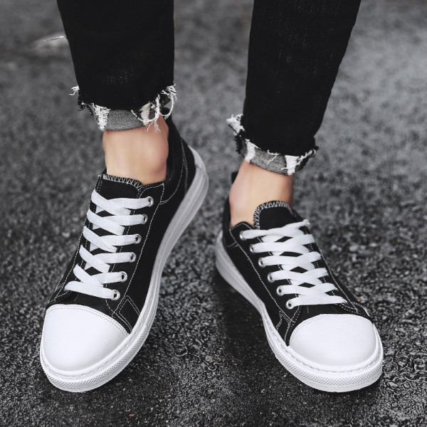 Tekstiilist tossud tekstiilist lipsudega