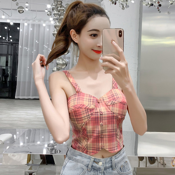 Top de damă în carouri cu nasturi