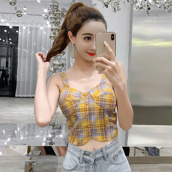 Top de damă în carouri cu nasturi