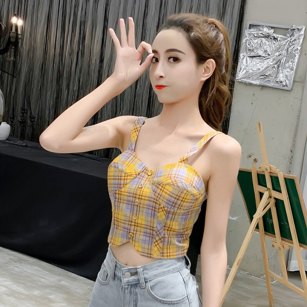 Top de damă în carouri cu nasturi